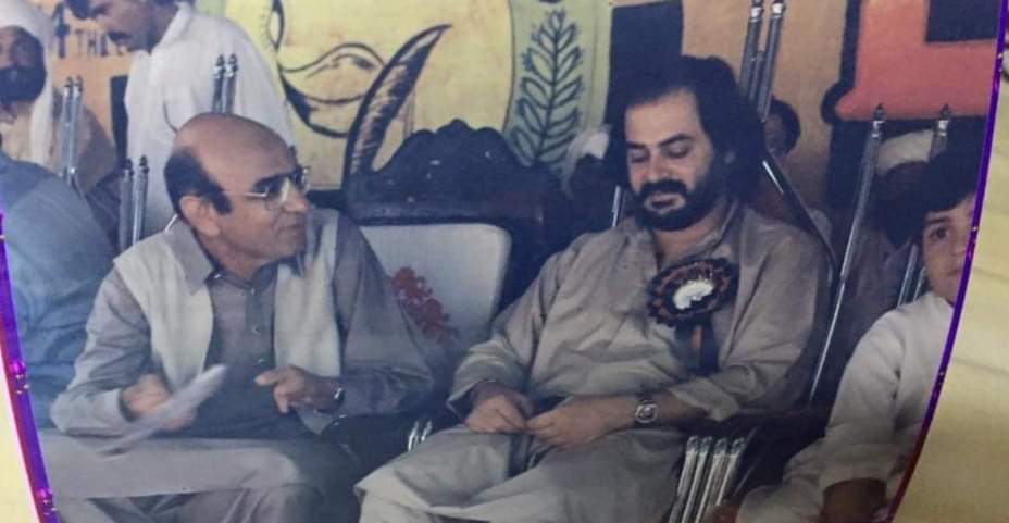 وہ یروشلم کی گلیوں میں ہوتا تو نبی ہوتا !!

محمد خان دؤاد 

بالاچ مری ❣️