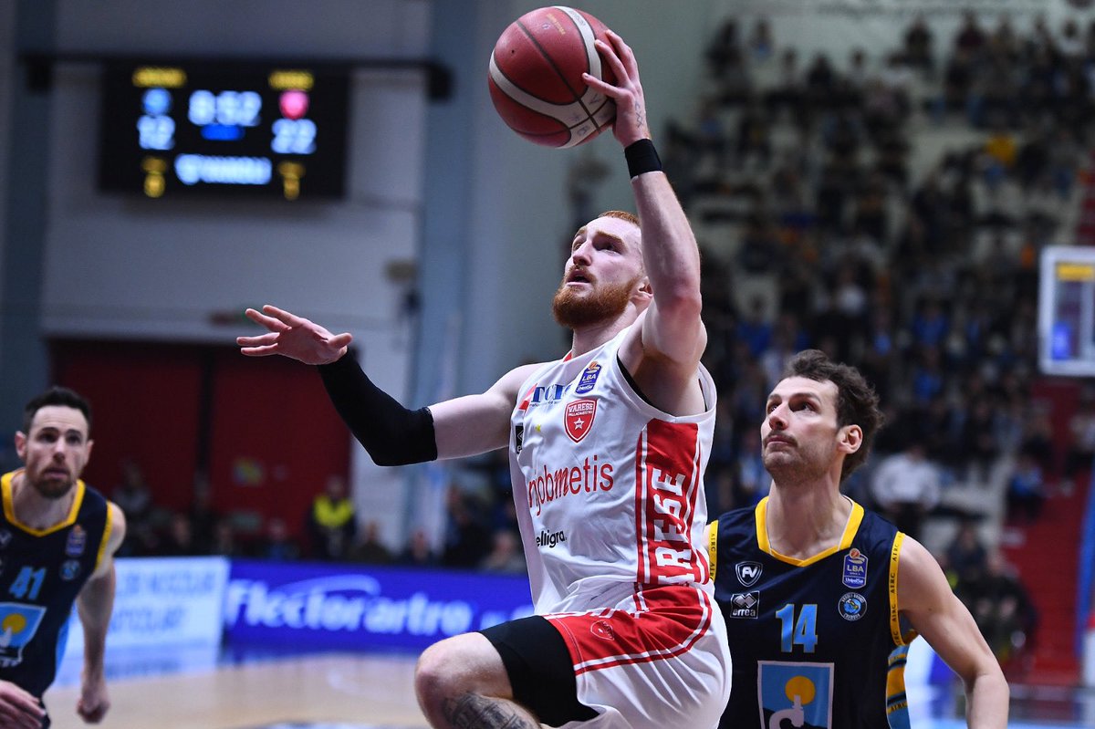 PallVarese's tweet photo. 𝙇𝙚𝙩’𝙨 𝙠𝙚𝙚𝙥 𝙤𝙣 𝙥𝙪𝙨𝙝𝙞𝙣𝙜 🔥

📸 #Ciamillo&amp;Castoria 

#NoiSiamoVarese #YourStoryOurStory https://t.co/mxFX82N68w