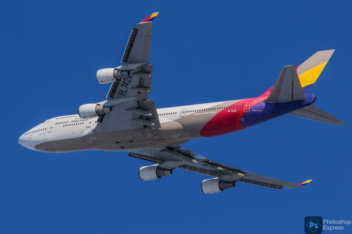 hachiyon132's tweet photo. 昨日のアシアナジャンボさん。
こちらは離陸時の模様。

#アシアナ航空
#新千歳空港
#ジャンボジェット
#ASIANA_AIRLINES
#b747 https://t.co/VtvpriWimL
