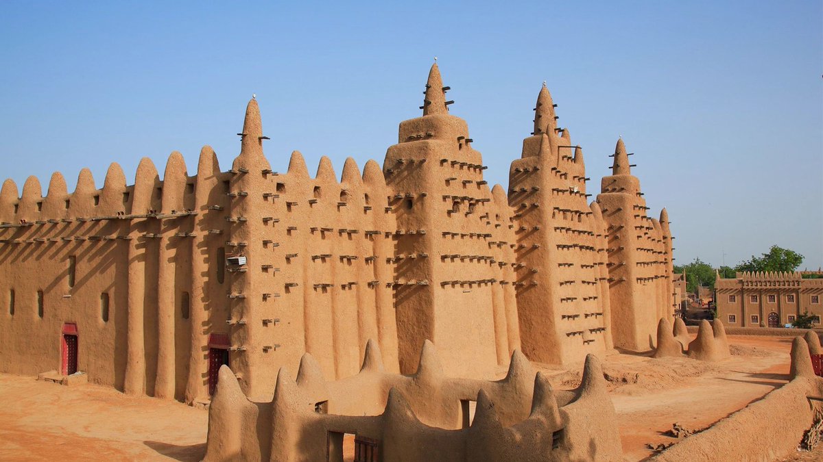 Dia_Sakho's tweet photo. Dans cette affaire, la CEDEAO est perdante, une communauté ne peut se permettre de perdre plus de 70 millions de membres. Que Dieu aide le #Mali https://t.co/GfJOC06bLL