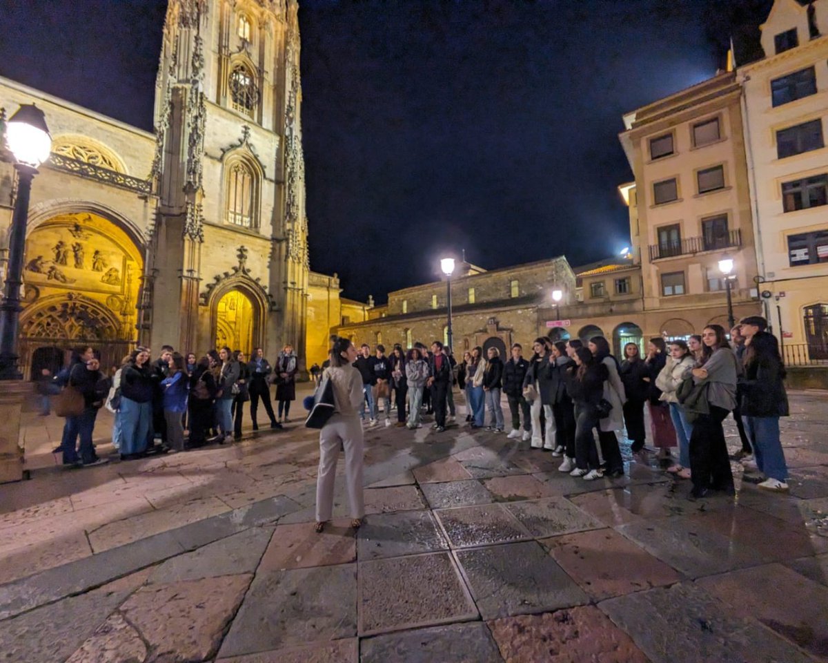 Este fin de semana hemos recibido la visita de un grupo de alumnos de 1º de Bachillerato <a href="/Hastings_School/">Hastings School</a>  uno de los centros de la familia <a href="/CognitaSchools/">Cognita Schools</a> 🏫 Este intercambio se enmarca dentro de la asignatura CAS, específica del <a href="/iborganization/">International Baccalaureate</a> 🌍 #CognitaWay #ColegioMeres