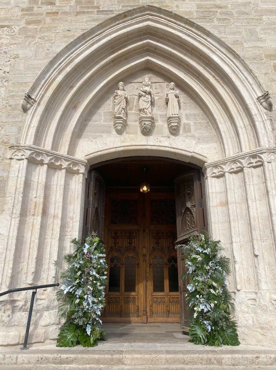 TrioPortamento's tweet photo. 🔙 En la boda de Nerea y Javier, el pasado 09 de septiembre de 2023.
💒 En la Iglesia de San Gil Abad, en Burgos.
💍 ¡Qué bonitos momentos y qué ganas de empezar con esta nueva temporada 2024! https://t.co/fJu2OJ1vew