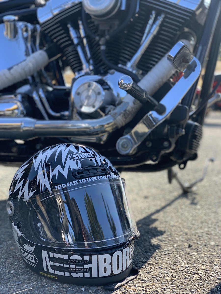yamaatwincam88's tweet photo. メットおろしました😋
カッコ良すぎました😆
#neighborhood
#shoei
#harleydavidson
#FXSTS
#ツインカム https://t.co/PEHq8Xir5B