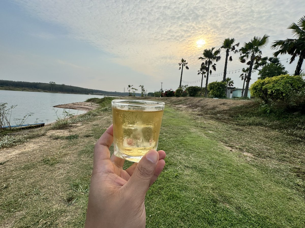 100000Rayong's tweet photo. นานๆมาที หาที่ลงซะหน่อย #อ่างเก็บน้ำดอกกราย https://t.co/Eu8HDpnBRr