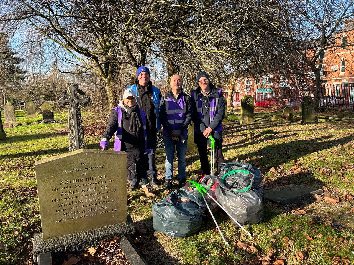 2004-2024:  20 years of litter picking & guided tours (not at the same time 😄 ) & raising funds for grave restoration  for B'Ham  Jewellery Quarter  cemeteries.  Join us for a litter pick Sat 10 Feb. 
#LitterPick #KeepBirminghamClean 
eventbrite.co.uk/o/friends-of-k…