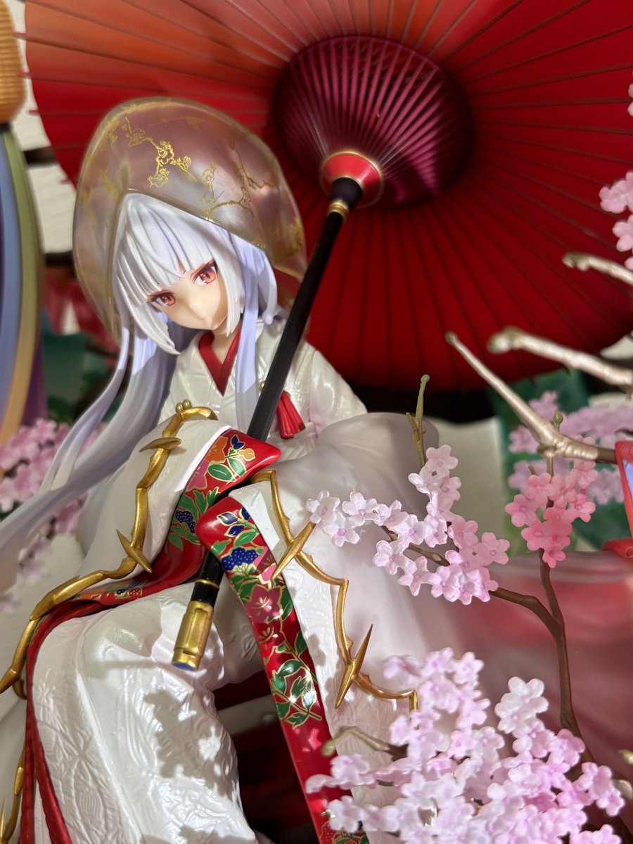 彼岸の花嫁フィギュアの写真撮ってました これは…芸術品…！ 細部まで
