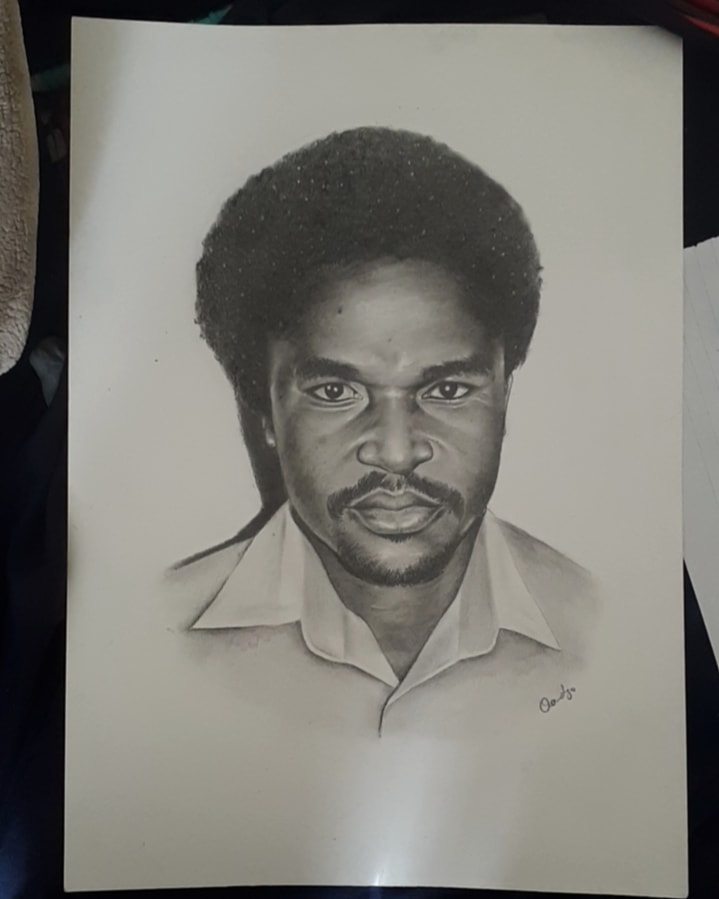 QondjaN's tweet photo. Pencil drawings ❤ gift your partner a portrait ❤❤
Portrait takes 2 to 3 days
All sizes are available 
Frame included 
For booking watsapp me 0817120809
Help me retweet https://t.co/Oh41nZZPkb