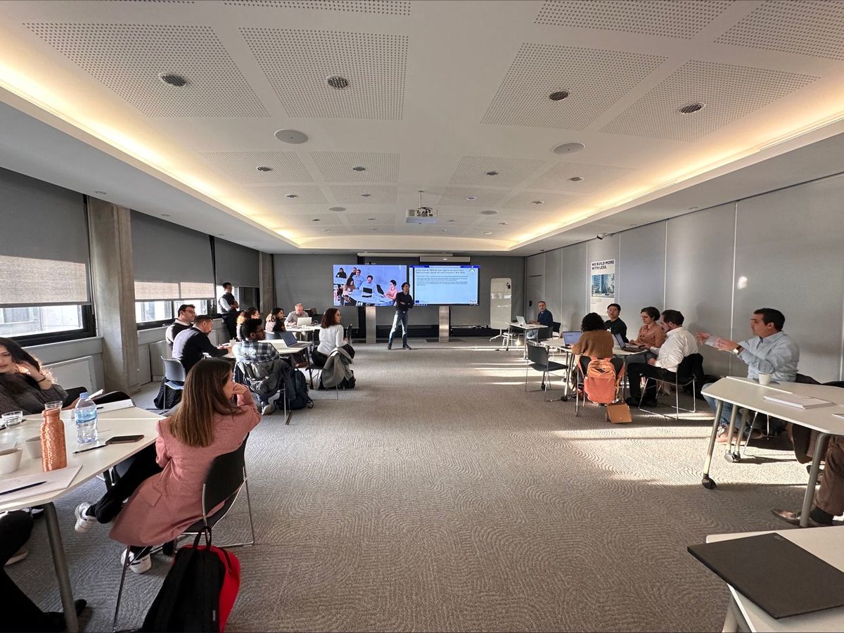 Our second, last, day of our first annual meeting has ended! Many fruitful discussions were held, with a visiting of Holcim facilities to close this incredible meeting! Keep continuing the great work team! Well done!! See you again!
#blades2build #europeanunion #horizoneurope