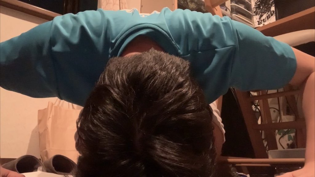 awakening223's tweet photo. りるりーるさん復活記念❣️
かたぎちゃんねる若き日の思い出！
デュアルでガチマに潜り
りるりーるさんの味方になり
自他ともに認める戦犯をし
「何しに来たの？」という文言と共に晒される。
その時のかたぎちゃんねるの土下座がこちら https://t.co/Sj7sgFXdle