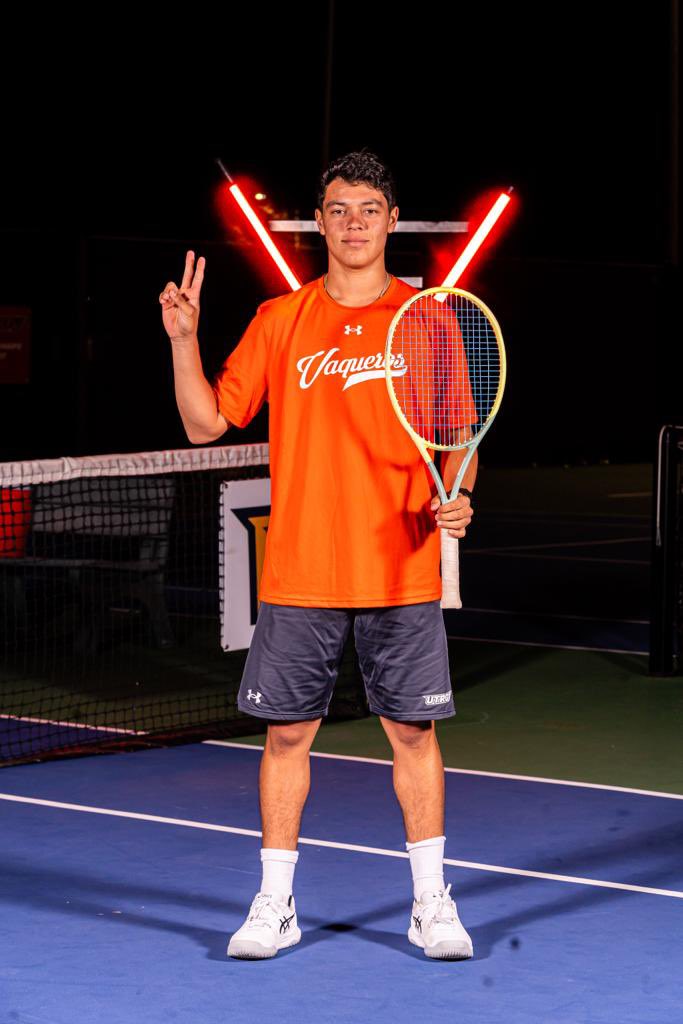 serranohuidobro's tweet photo. UTRGV Tennis Player - Freshman https://t.co/80EqNT8Tuz