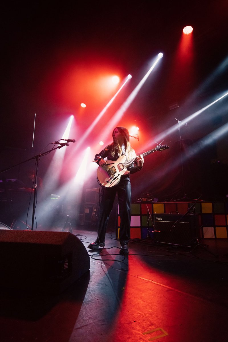 NatalieMcCool's tweet photo. Few snaps of us supporting @thewombats last album tour 📸 @robinscamera ❤️🔥
#fixyourselfnottheworld #nataliemccool https://t.co/urjtmPeO0B