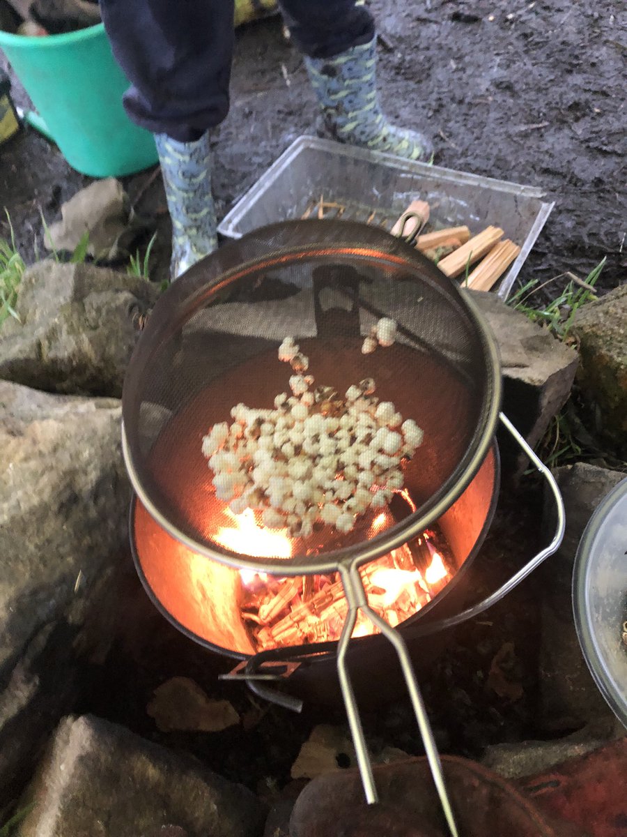 elementalforest's tweet photo. It’s a cinnamon popcorn kind of morning #campfirecooking 🔥😋 https://t.co/XqvbSej2ti