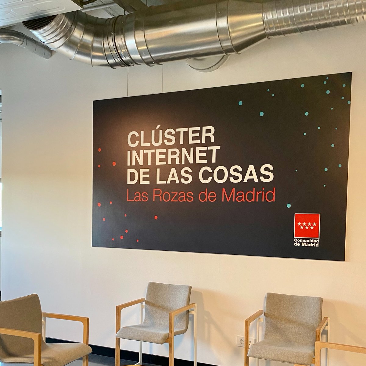 _CEIM_'s tweet photo. 📍 El director de la #OTPE de @_CEIM_ Jaime Velasco ha asistido a la reunión del Clúster de Inteligencia Artificial de la @ComunidadMadrid.
🎯Impulsar los proyectos de #IA, Blockchain, Internet de las Cosas y Transformación Digital y analizar los objetivos y las actividades para 2024.