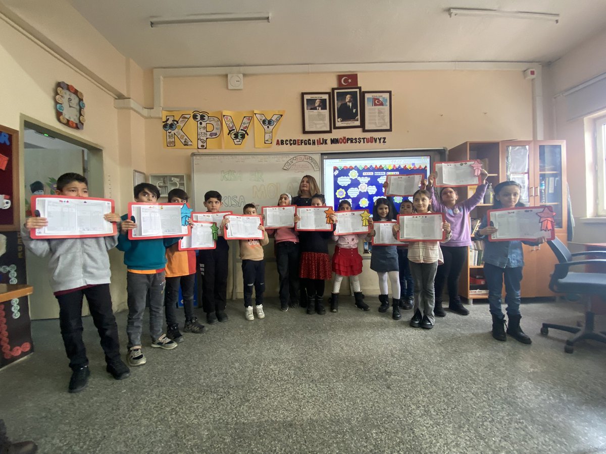 Tatilin yarısı bitti; hepimize bol okumalı bir hafta geçirmenizi dilerim 🙏😇📚