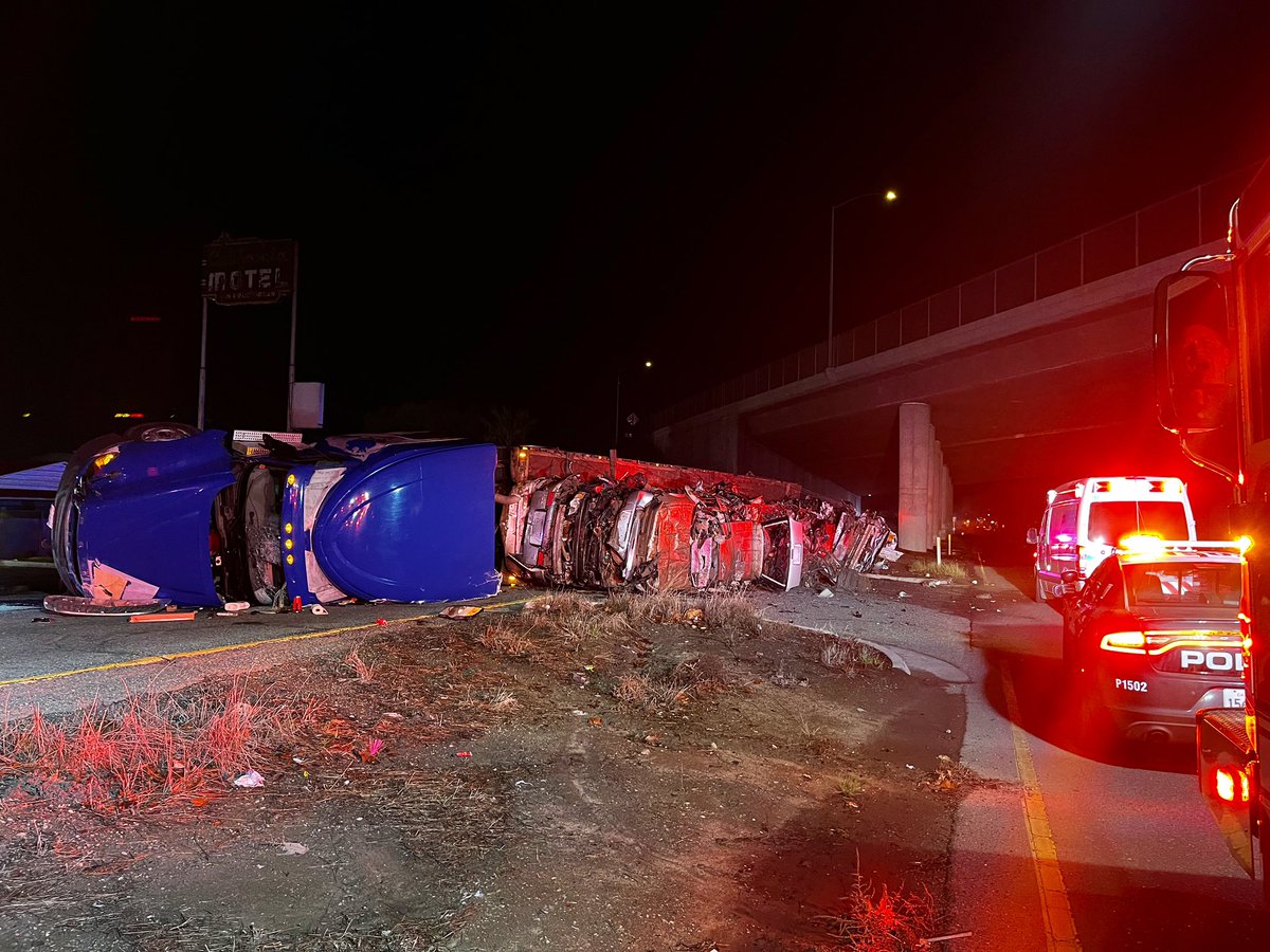 MercedFireDept's tweet image. #trafficadvisory … East 16th at the 99 under crossing will be congested for awhile. Please avoid the area.