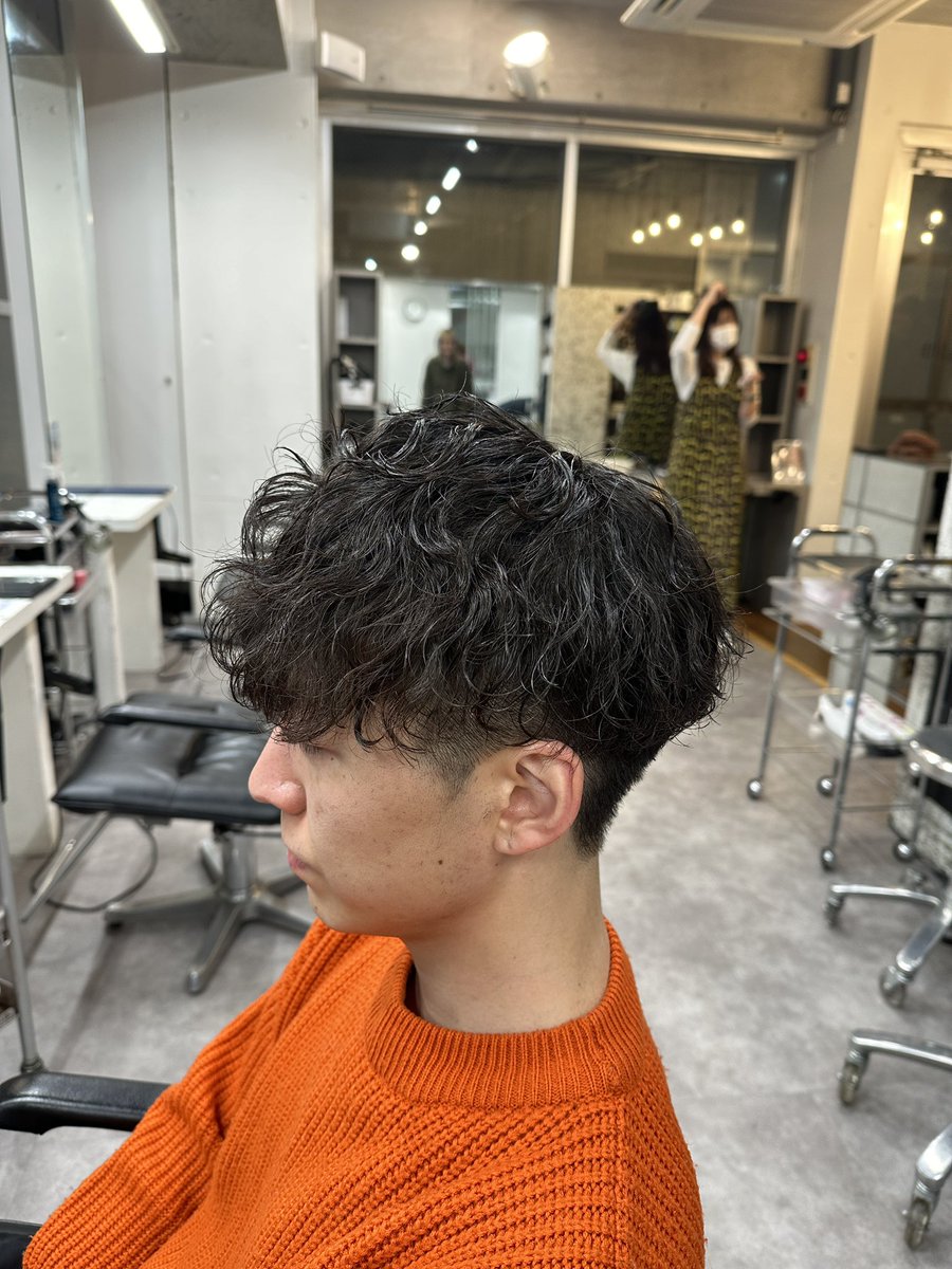 fmynb16c's tweet photo. 2月パーマモデル募集

営業後21:00
料金1500円

メンズでカットパーマ
やりたい方ご連絡ください💇‍♂️

波巻き、ツイスパ、スパイラルしたい方
大募集 https://t.co/QISUbzNsq9
