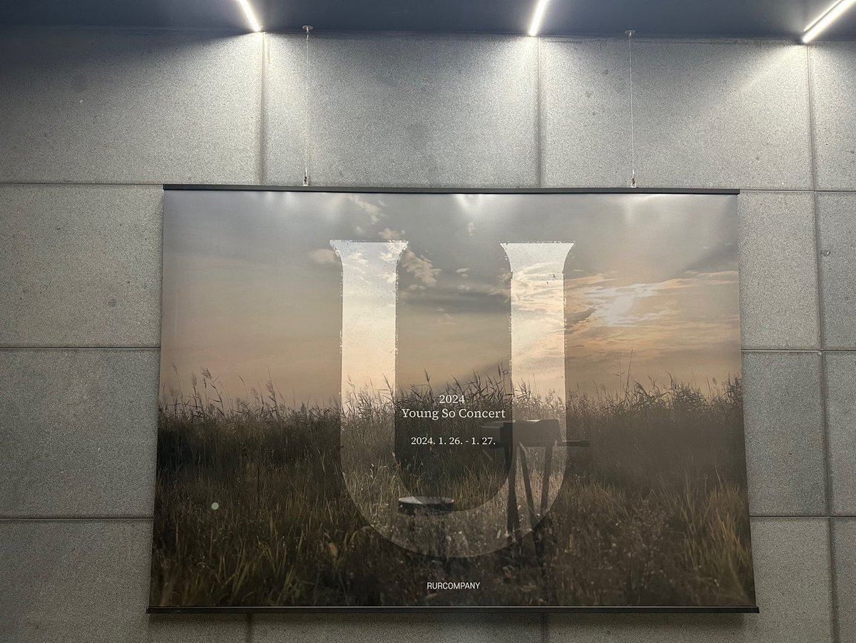 RURCOMPANY's tweet photo. 2024 영소 단독콘서트 “U”
⠀
무대에 별 ‘영소’가
‘관객’이라는 하늘에서 빛나게 해주셔서 진심으로 감사합니다.
⠀
U 공연에
함께한 “우리” 모두
행복한 시간으로 기억되길.
⠀
알유알 드림.
⠀
#영소 #김영소
#기타리스트 #호피폴라
#단독콘서트 #U
#구름아래소극장
#알유알컴퍼니 https://t.co/7gzwlWQeBb