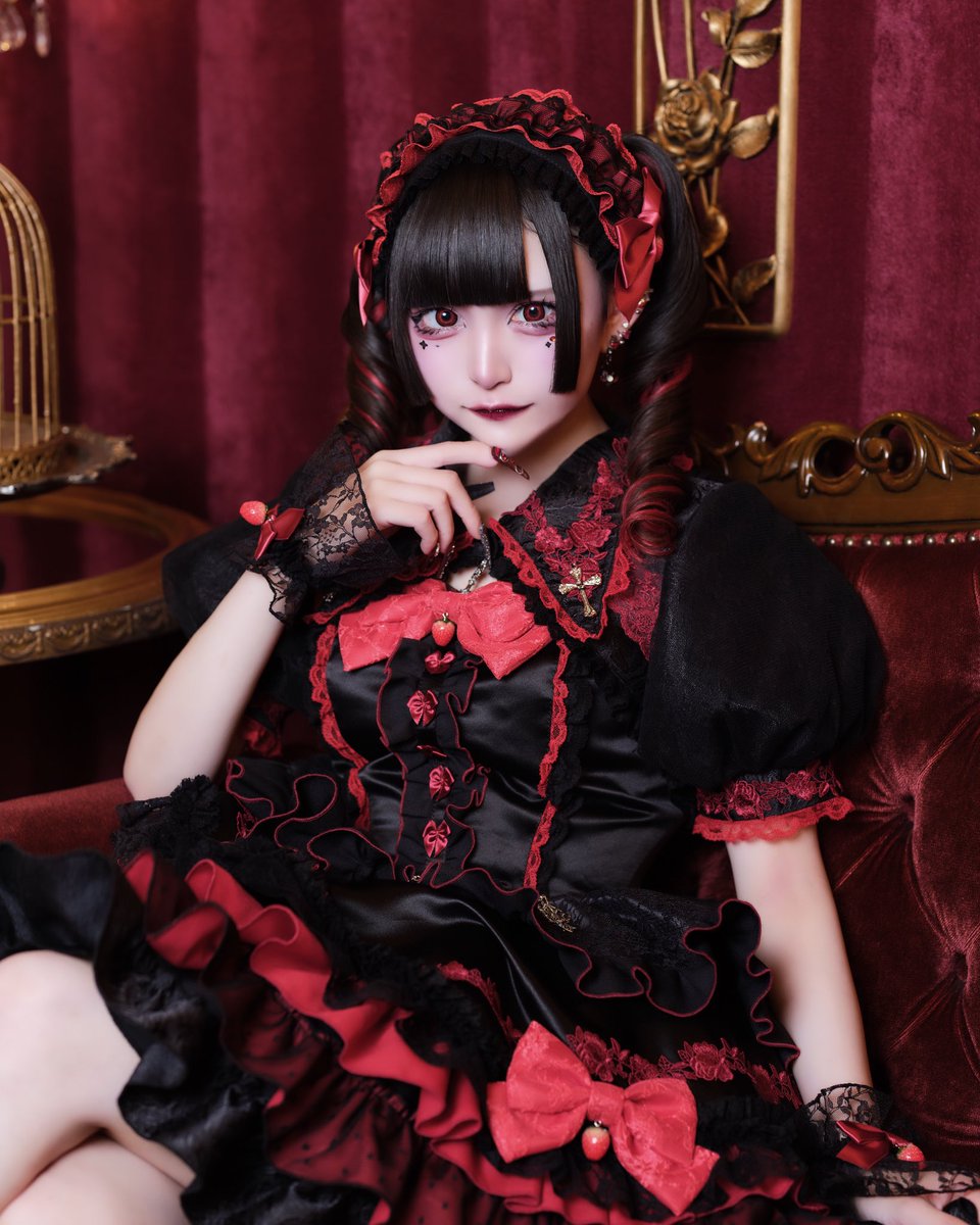 aru_madoromi's tweet photo. いちごゔぁんぱいあ🍓🦇 https://t.co/TDnGdSds32