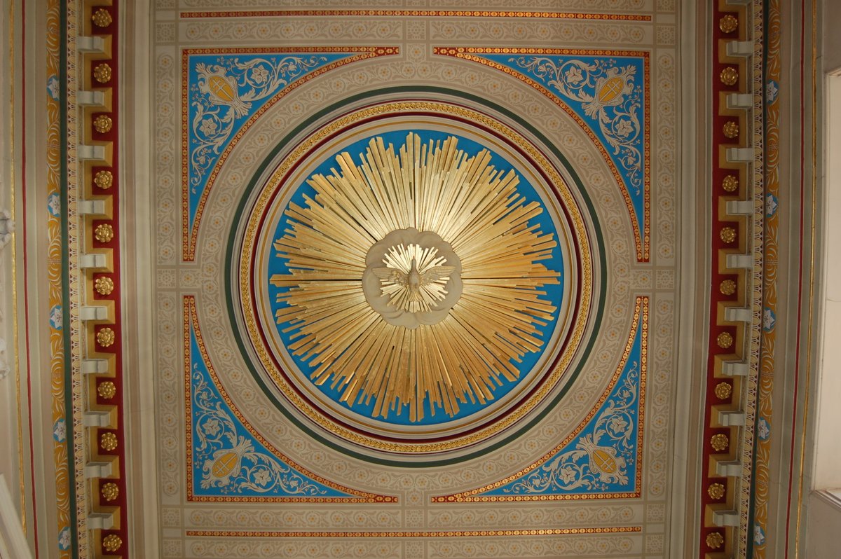 This weekend, our community will be coming together to celebrate Mass to mark 225 years since the first Mass celebrated at New Hall following the arrival of our founding Religious Community 🕊️

[📸: New Hall Chapel ceiling]
