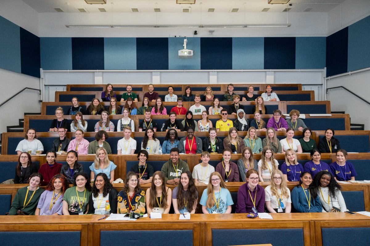 Applications for our 3 day Linguastars Languages Residential are now open 📢 Year 12 and thinking of studying languages at university? Linguastars is for you! 🇫🇷🇩🇪🇪🇸 Apply: app.onlinesurveys.jisc.ac.uk/s/leeds/templa… #languages #languagelearning #mfltwitterati #mflchat