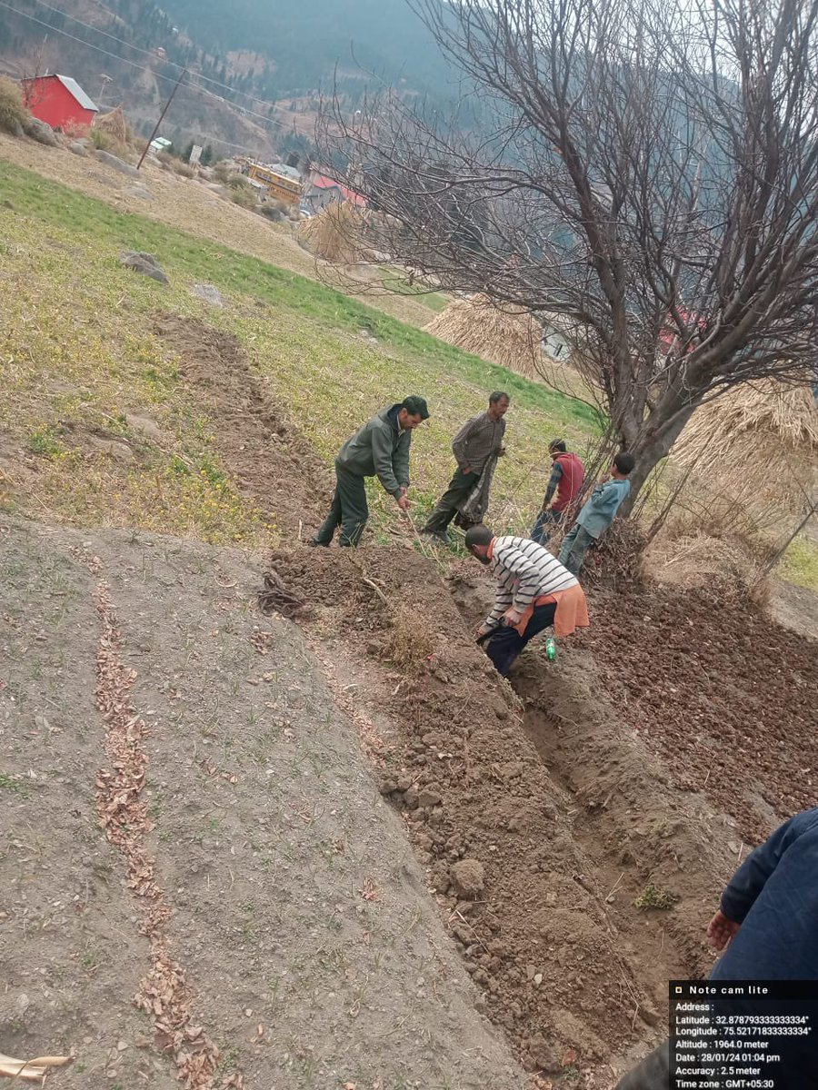MhSharma79's tweet photo. Laying and Fitting of GI distribution main of dia 65mm and fixing of Gravity line under WSS Dudu Jal Jeevan mission sub division Ramnagar .#Jaljeevanmission @dpmuudh @JJM_JK @dioudhampur @chief_jal @jaljeevan_ https://t.co/PStkk7cT6u