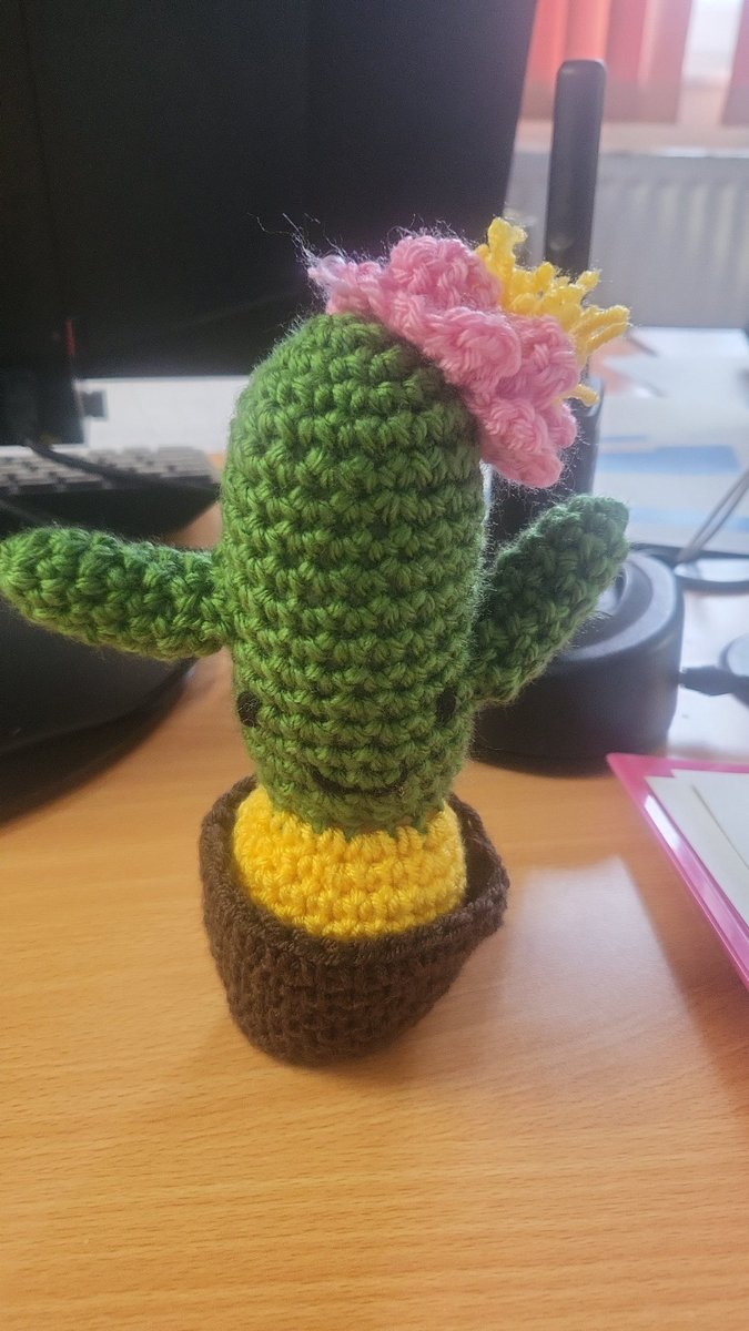 Lee Taylor (@leetayl33450204) on Twitter photo Lovely gift from a staff member <a href="/NGHnhstrust/">Northampton General Hospital π</a> has absolutely made my Monday so much better Lovely gift from a staff member <a href="/NGHnhstrust/">Northampton General Hospital π</a> has absolutely made my Monday so much better