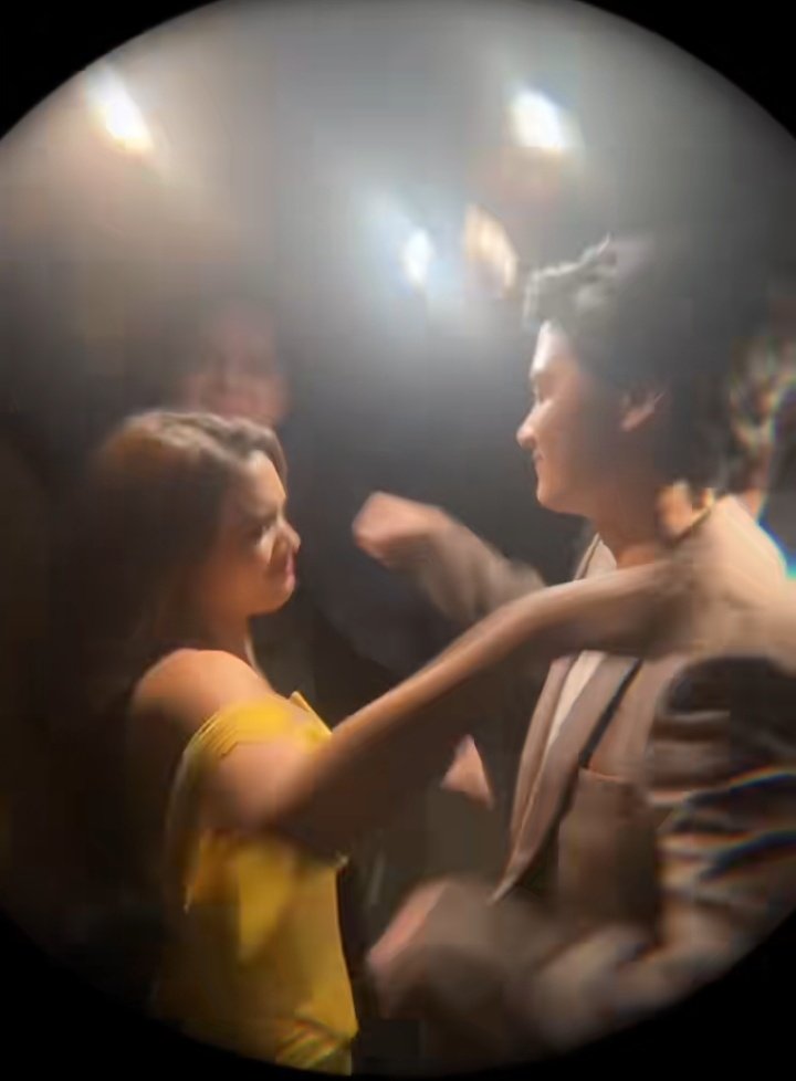 Ioviexyb's tweet photo. #CrizVey edi ang yabang ko na naman nito https://t.co/IwOusgmWUy