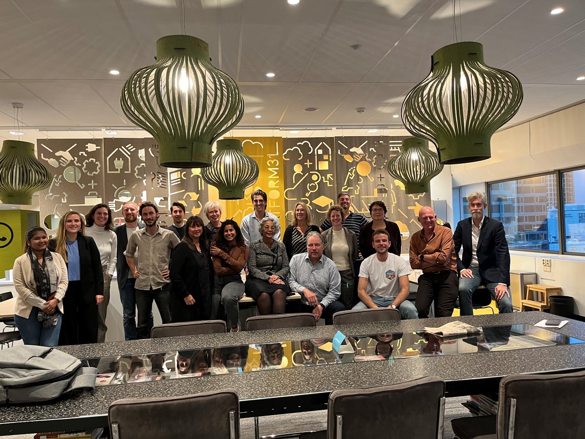 Je hebt vacatures en je hebt #vacatures. Dit is er eentje hoor: Agenda Stad zoekt twee dealmakers! Ben jij de verbinder die met innovatieve samenwerkingen wil bijdragen aan maatschappelijke opgaven? Lees meer: werkenvoornederland.nl/vacatures/deal… #joinus NB:✍️tot 19 feb!