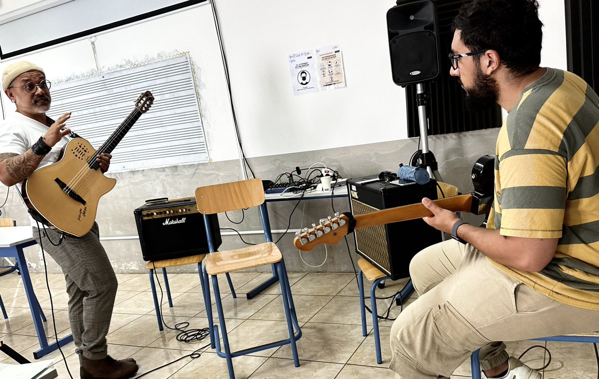 EMAreunion's tweet photo. Formation professionnelle certifiante AMMA 
[Artiste Musicien des Musiques Actuelles] 
Dispositif financé par @Region_Reunion https://t.co/VtthEBaY0A
