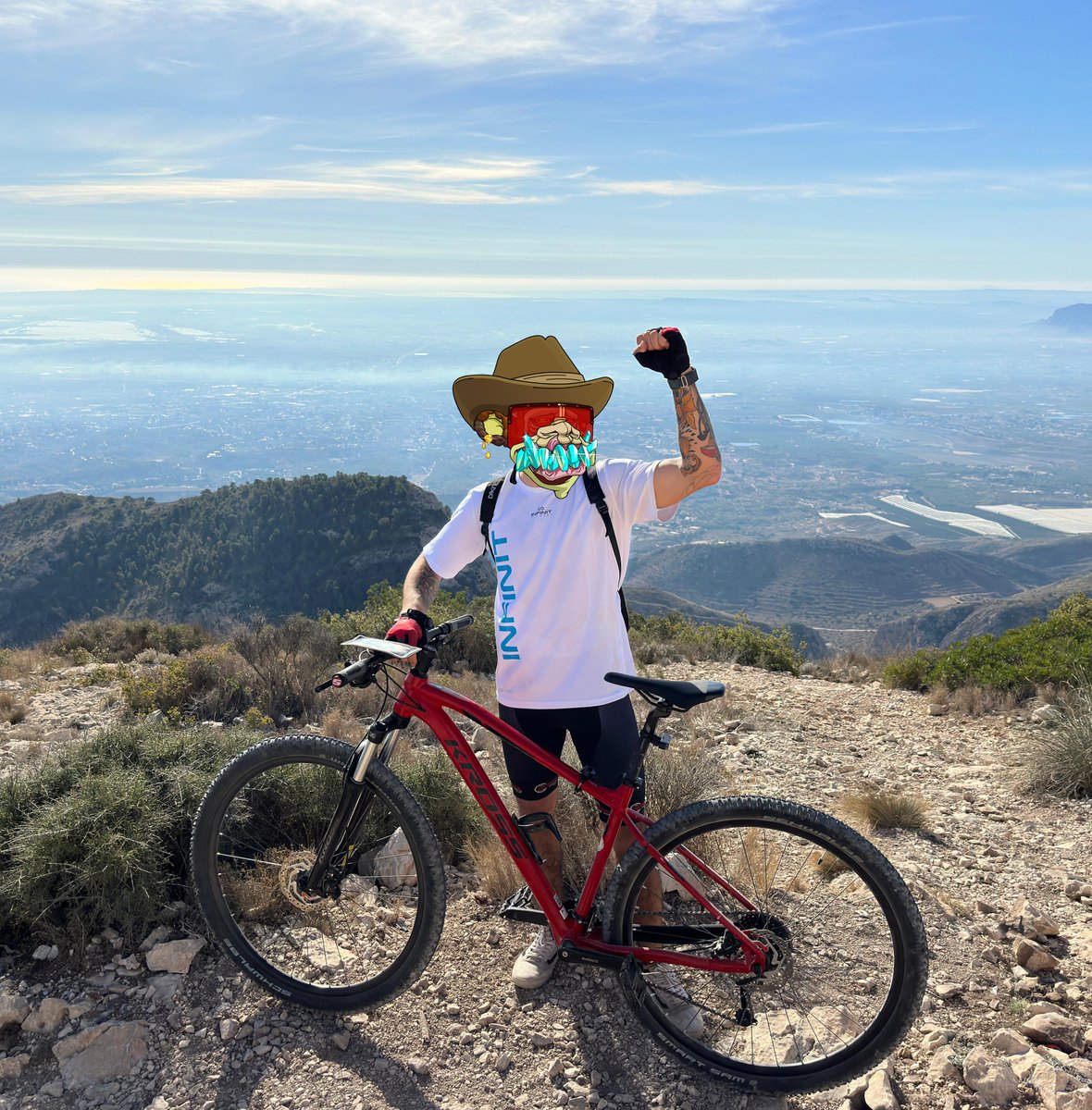 KidGuri's tweet photo. Happy Mutant Monday fam!! 🫡🔥
This weekend I MTNBiked up a mountain! #QuadsOnFire https://t.co/RcfojKcshE