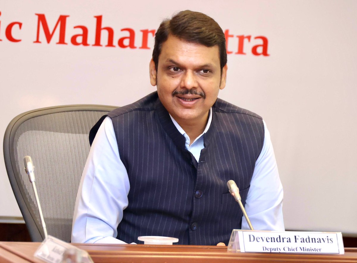 Dev_Fadnavis tweet picture