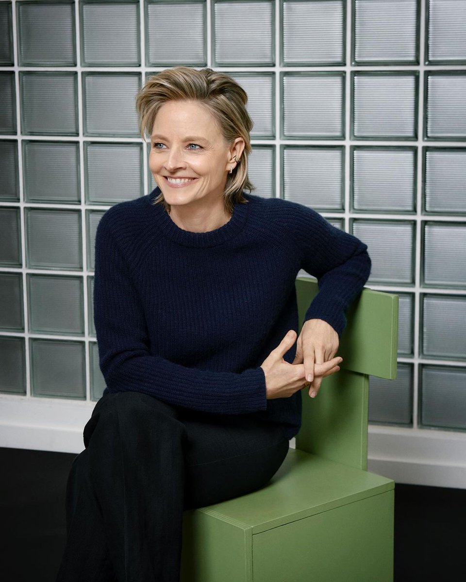 bestofjfoster's tweet photo. Jodie Foster, 2024. https://t.co/OSrNDjbIvm
