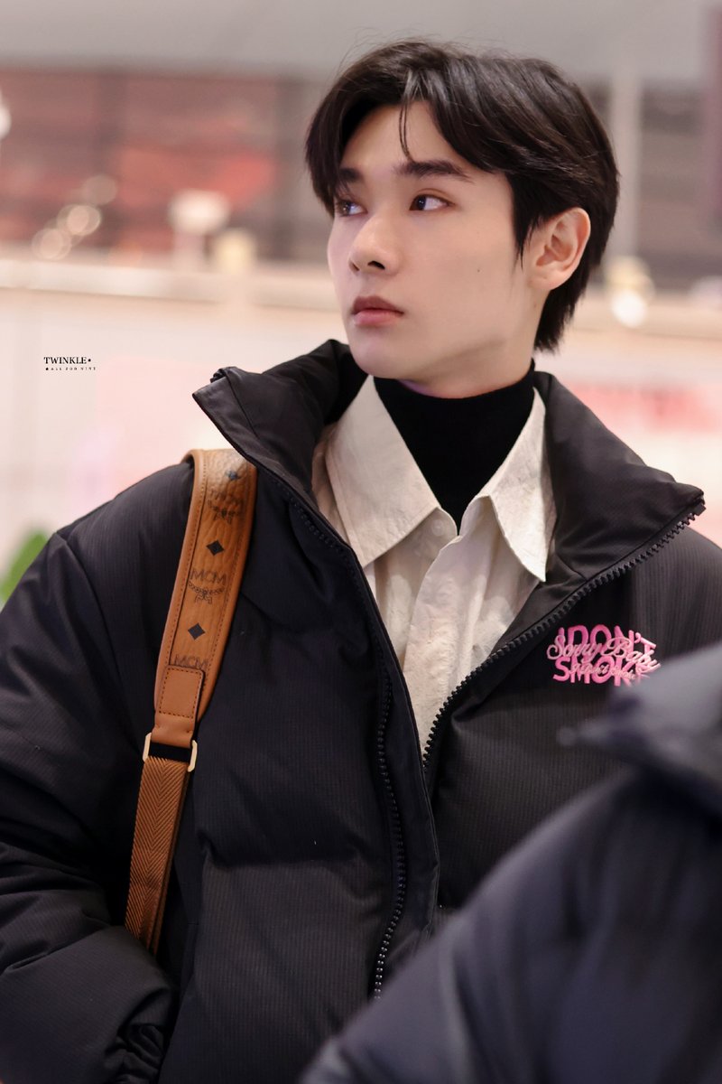 240129
© Twinkle·高卿尘0711

#นายท่านกรชิต #GaoQingchen #高卿尘
<a href="/naninenai99/">Nine 👑</a>