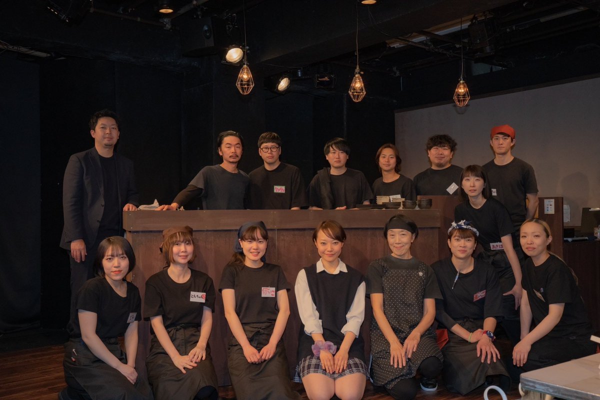 fly_flew_flown's tweet photo. 劇団あばば『paraiso』

終演しました！
念願のあばば出演！盛況で、とても嬉しかったです。来てくれたお客様のおかげです！
初めてあばばをみて、次回も気になると思ってくれた方もいて、良かった〜
秋から始まった稽古。ずっと難しかったけど、楽しかった！このタイミングで参加できてよかった。 https://t.co/RMSmBeQMUE