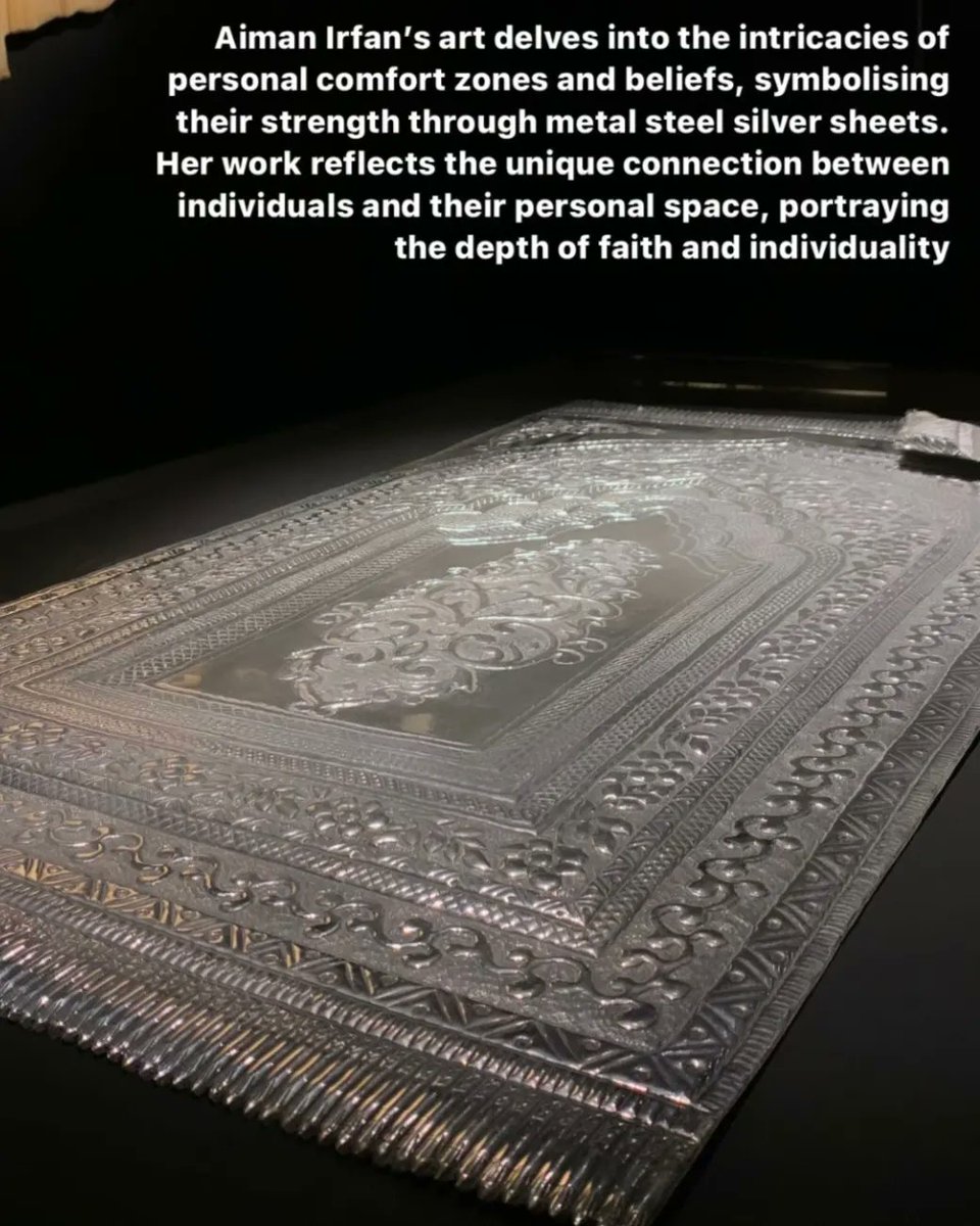Aimi_Writes786's tweet photo. Swipe to know the theme behind my work👉
Title : Jainmaaz
Medium : metal steel sheet
Size : Life size

Displayed at @vmartgallery ,Thanks for the opportunity 

#visualartist #handcrafts 
#hijabiinfluencer #metalsheet
#artwork #aesthetic https://t.co/p5NSDdWujH