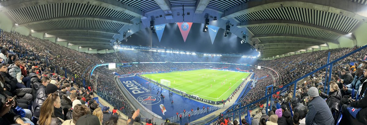 Goonerman1978's tweet photo. Great few days away in Paris, topped off by going to the PSG match last night. https://t.co/u0y2nhIaZz