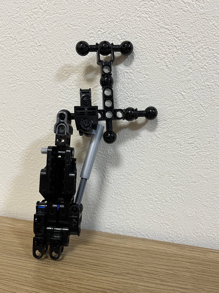 uruelabo's tweet photo. イグニカの股関節について解説するぜ https://t.co/qzLrFFHzkB
