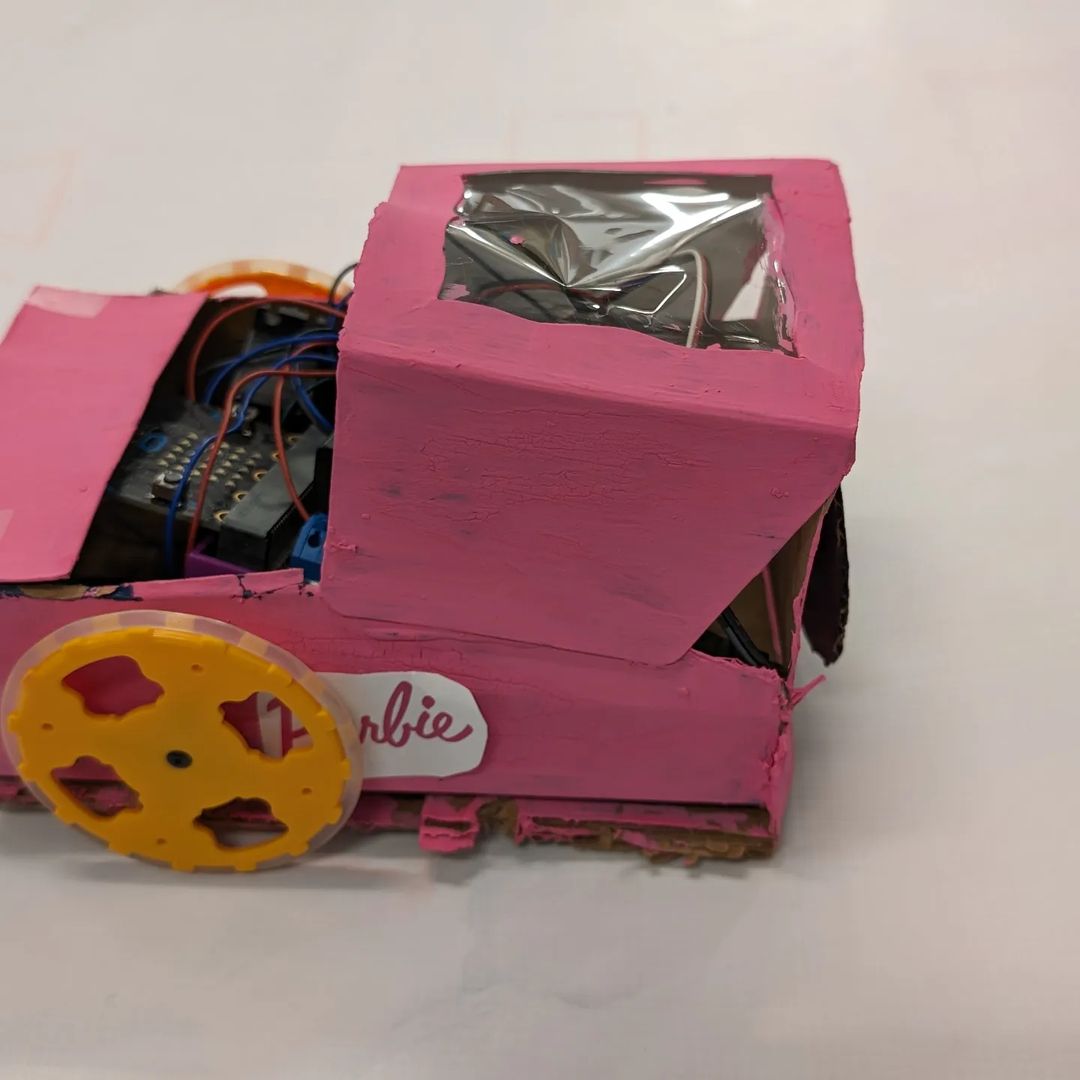 birdbraintech's tweet photo. Come on Barbie, let's go party! 💕🌈 Talk about arriving in style - this #HummingbirdKit Barbie Jeep rover would be the talk of Malibu. We love when students combine their interests w/ CS to create amazing, personally meaningful robots like this one from @the_Tech_lady! https://t.co/uwBumfH4fJ