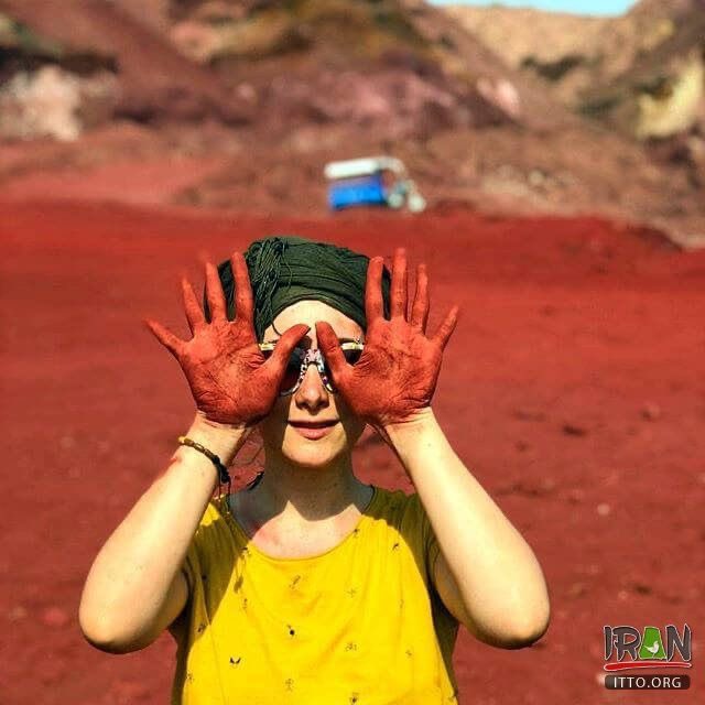 Iran_HRC's tweet photo. Hormuz red beach https://t.co/tuoJddbnQ2