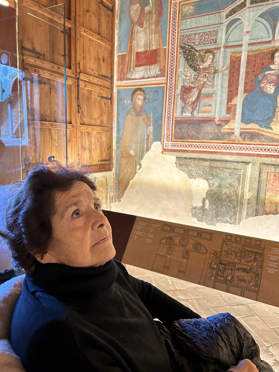 centrocatite's tweet photo. La setmana passada vam anar a visitar el Monestir de Pedralbes amb una visita guiada en la qual ens van explica la història i tots els secrets del Monestir.😊

#saludybienestar #castelldefelsplaya #castelldefels https://t.co/U4M2l2kCOC