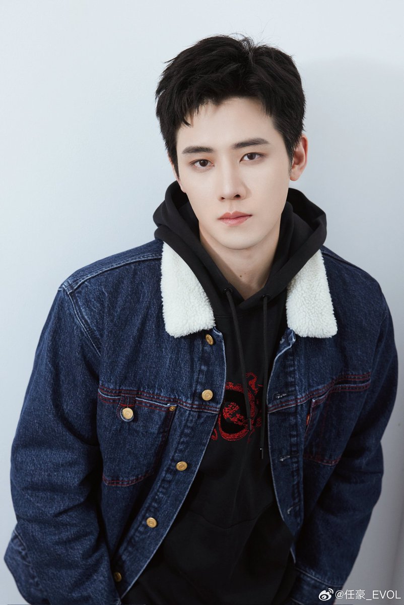 ArchiveRenhao's tweet photo. [RENHAO UPDATE 🦈💙]
240129 | RenHao Weibo Update

"A little cool 😎 "

//wahh he is so hip ✊️

[#RenHao #任豪 #เหรินหาว #R1SE] https://t.co/wUBLxNO89C