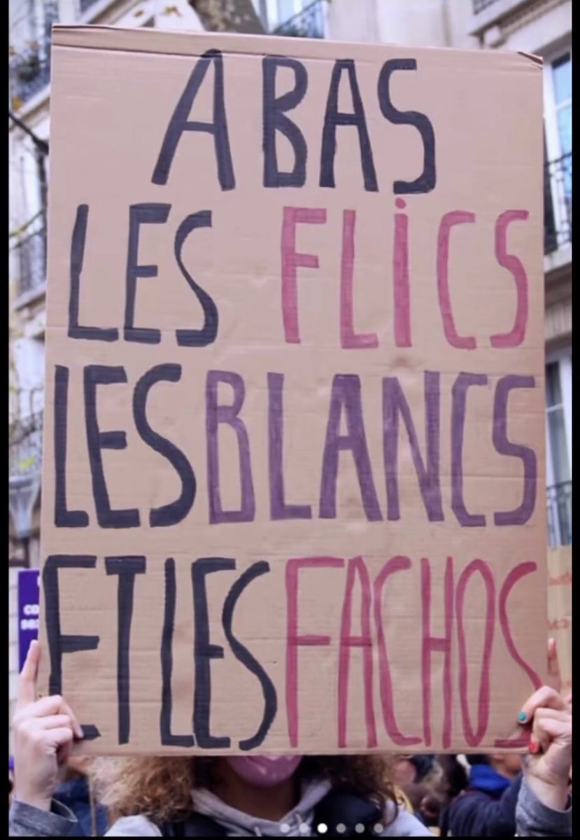 FouratiJerbi's tweet photo. Le programme de #Melenchon est clair au moins .
Les fachos = les français qui aiment leur pays . https://t.co/lR4Pxk9ksA