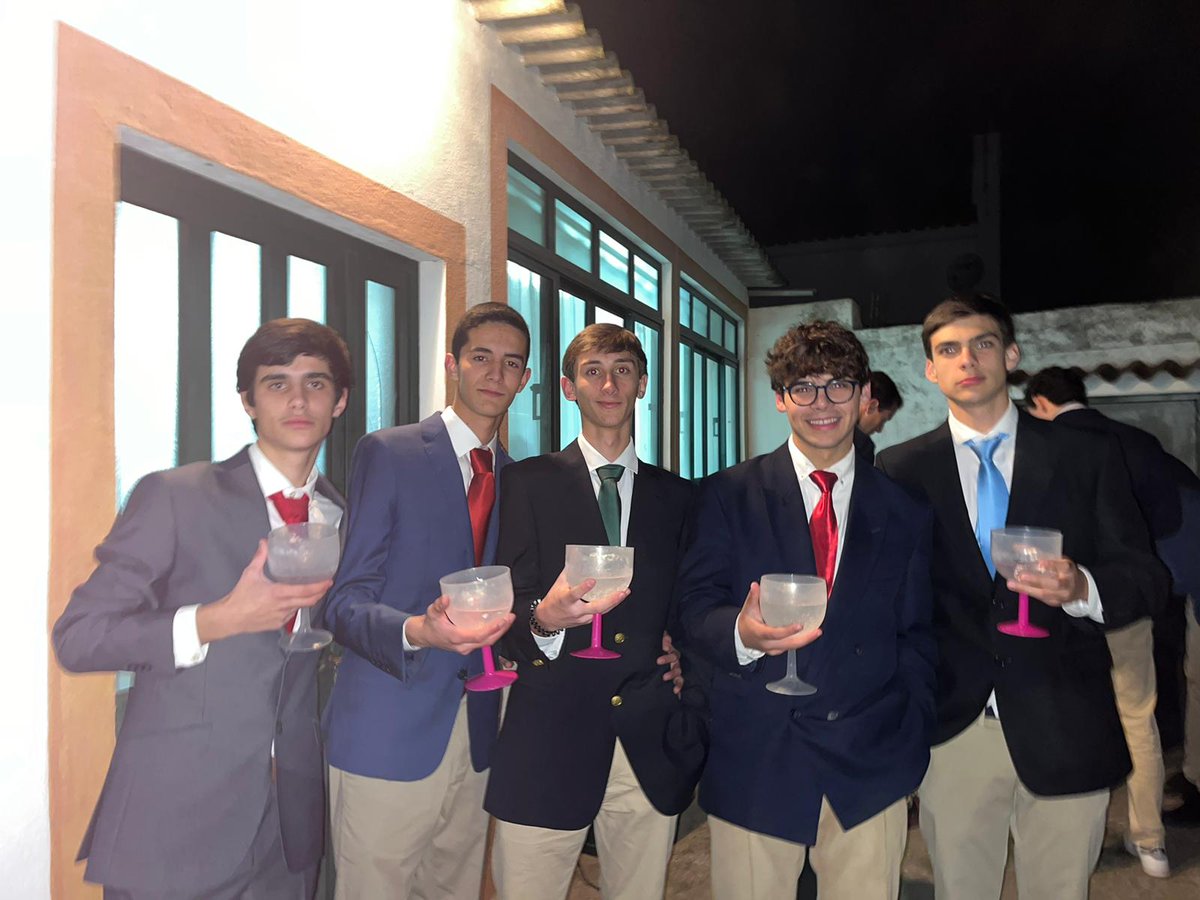🥂🥂