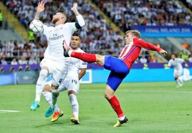 jmteva's tweet photo. @Lavozgalactica Explícale esta también en una final de Champions. https://t.co/lSRuFc3Kfd