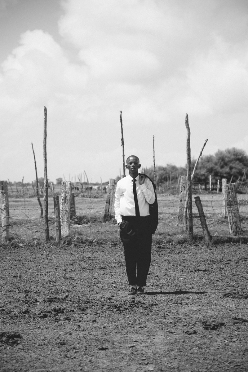 MagleraDoeBoy's tweet photo. The running of the Bulls.

Location: Macaneta in Mozambique.

By @tkmogotsi 

My grandfather raised my father on a farm.

A farm where they worked for a farmer who ended up kicking them off the land.

He had cows he raised over the years that belonged to him.

But in the times of apartheid black people were not allowed to move with any cattle from one place to another.

This lead to a very poor family in a very poor time for people of color.

When I sit with my uncles they tell me stories of being shot in their stomachs stealing cows.

A practice even my father is very familiar with.

This next piece of art is dedicated to that side of my family affected by the South African Diaspora.

POVO.

A short film I did in Mozambique amongst some very talented people.

Dropping this week🕴🏾
