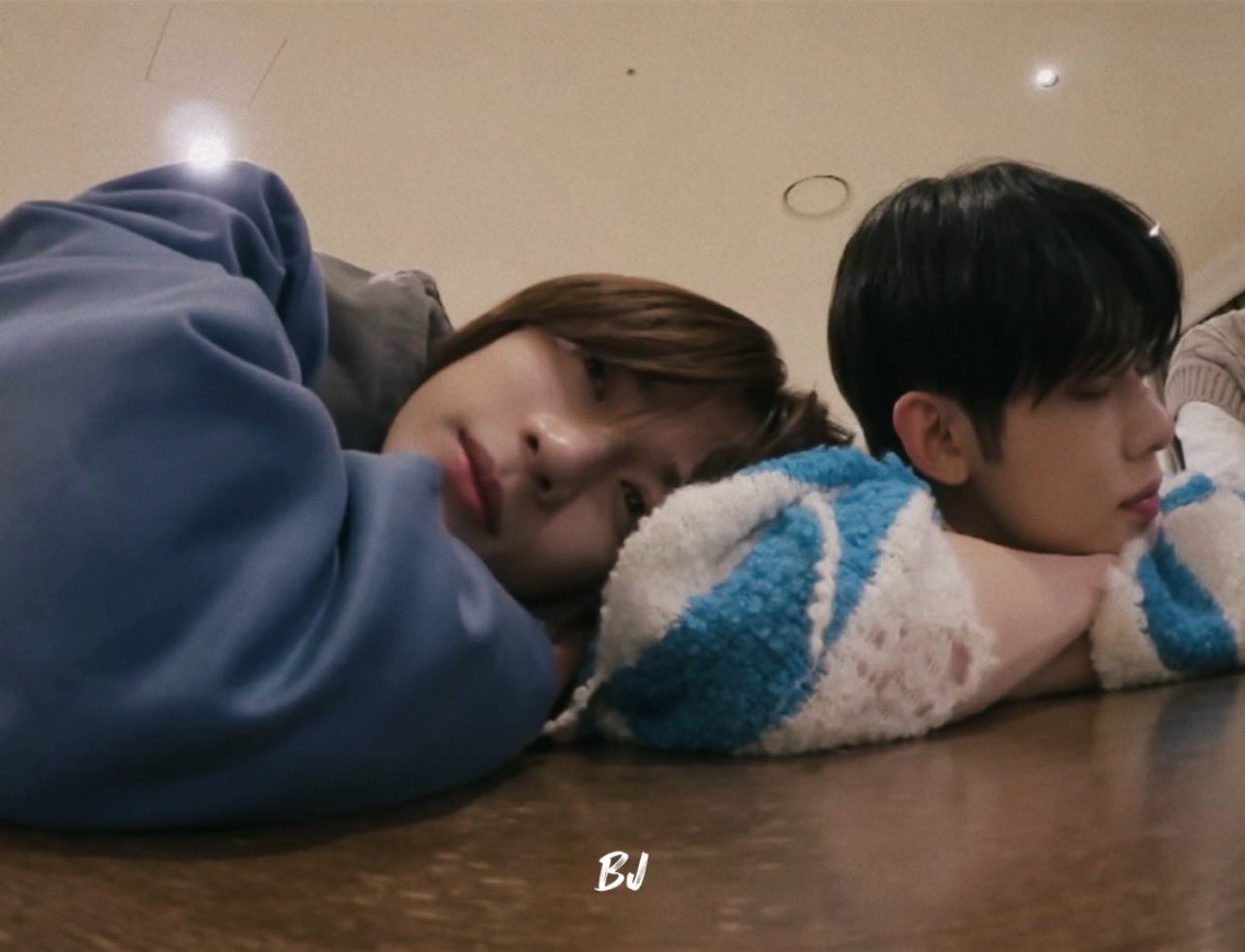 B1339J's tweet photo. 💤 https://t.co/KGE6qBrHK7
