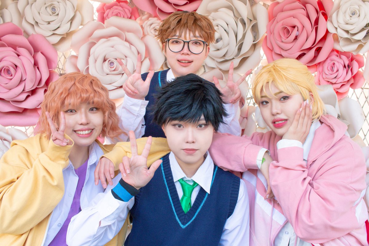 huj_ee_'s tweet photo. ~ 한솔고등학교 수학여행 우당탕탕 기념사진 ~

🖤 @boat4gong 
💛 @Large_6506
🤎 @xxxl_63
🧡 @huj_ee_ https://t.co/TEbA2C2z05