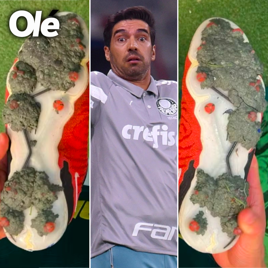 DiarioOle's tweet photo. Así quedan los botines después de jugar un partido en el estadio del Palmeiras 👀🇧🇷

🟩👎 El Verdao se midió como local ante Santos y hubo polémica por el estado del césped sintético, el mismo por el que Chiquito Romero se había quejado

🏟️🔄 El club brasileño comunicó que jugará en otro campo hasta que el gramado artificial reciba el mantenimiento correspondiente por parte de la empresa a cargo del mismo

🫠🔎 Según detalló la empresa que llevará adelante el procedimiento, el termoplástico que se utiliza para la cancha se funde porque no soporta las altas temperaturas que atraviesa la región

👔😠 Abel Ferreira, el DT de los paulistas, alzó la voz en conferencia: "No quiero saber quién pagará, pero hay que cambiarlo urgentemente"