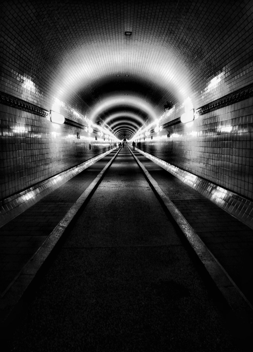 #hamburg #architecture #blackandwhitephotography #ThePhotoHour #alterelbtunnel
