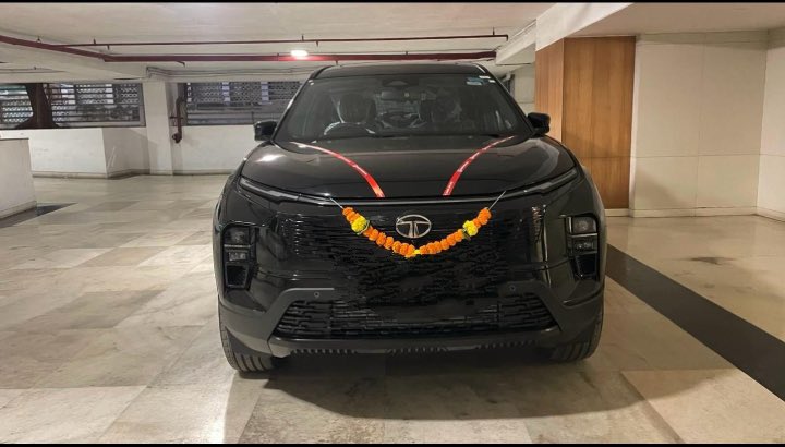In my pursuit of minimalistic and simple living, I have turned Desi now. Stopped buying foreign cars, watches and other luxuries. World class Indian products are available now. Started with my Tata Safari, next would be Mahindra. #Vocal for local @RNTata2000 @TataMotors